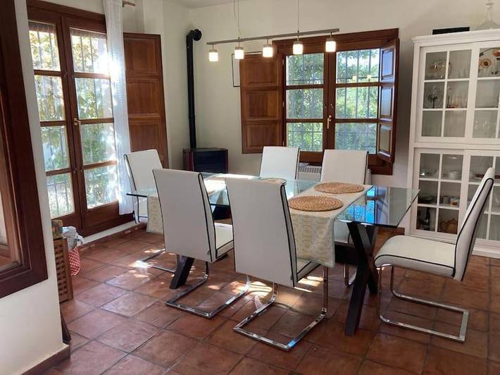 Location de vacances pour 8 personnes, avec Jardin ainsi que Piscine et Vue à Alfacar - 3