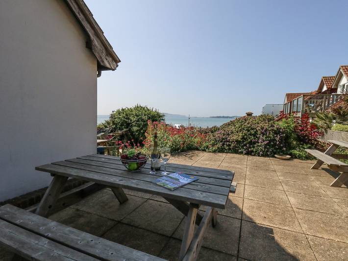 Cottage for 4 people, with garden, with pets in Weymouth