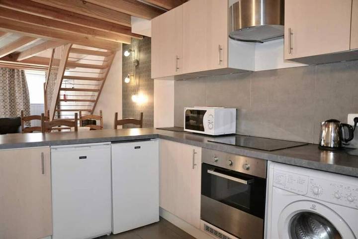 Location de vacances pour 6 personnes, avec terrasse à Alaigne - 2