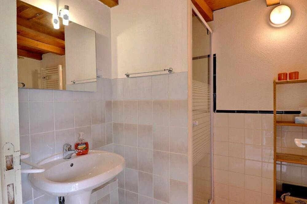 Gîte « Le Nid » avec jardin commun et Wi-Fi in Chazeaux, Parc naturel régional des Monts d'Ardèche