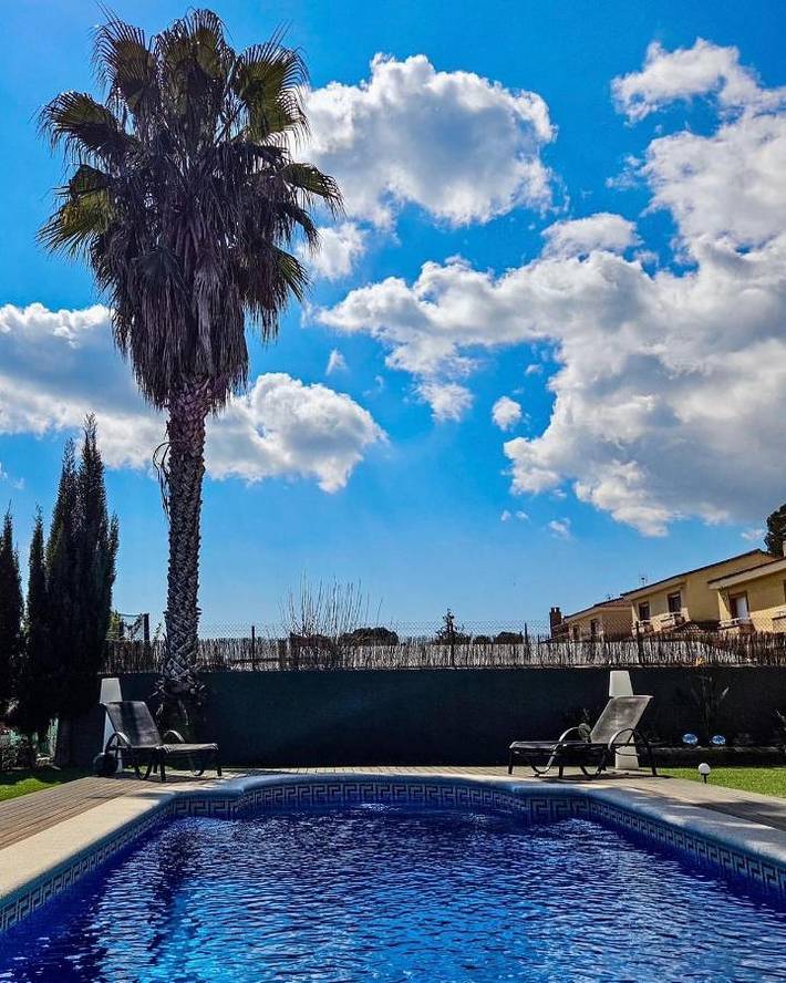 Casa rural para 8 personas, con vistas además de piscina y jardín en Olérdola - 2