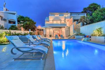 Villa für 12 Personen in Punat, Krk, Bild 4