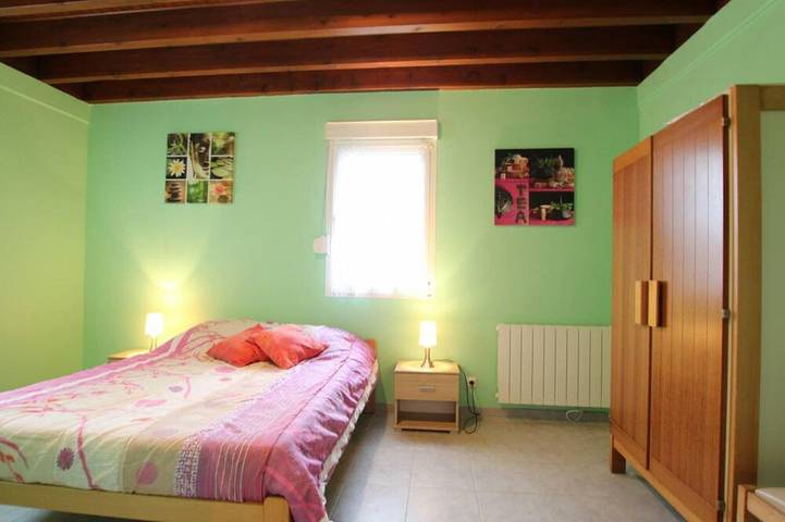 Gîte pour 8 personnes, avec terrasse, animaux acceptés à Surtainville - 2