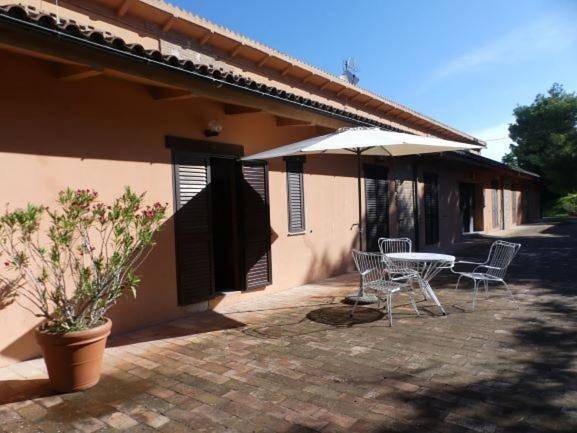 Double Room with Private Bathroom in Treia (Italien), Macerata Provinz