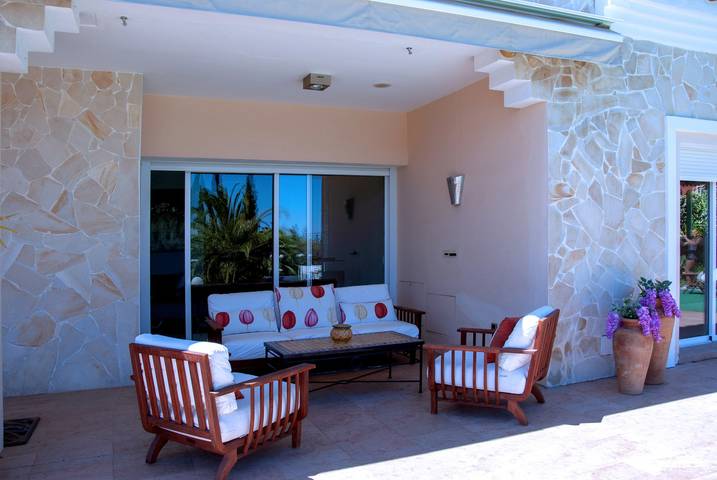 Gorgeous Costa Del Sol Villa | 5 Bedrooms | Villa Barcelona | Indoor Table Tennis & Beautiful Views in Mijas Golf, Mijas