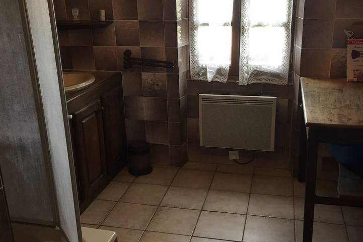 Location de vacances pour 6 personnes, avec balcon, animaux acceptés à Bournazel - 4