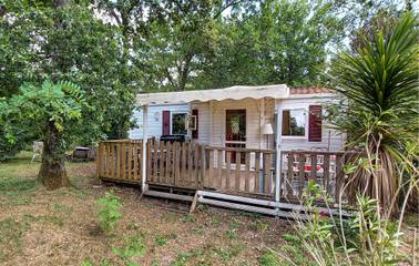Mobil home pour 4 personnes, avec piscine ainsi que terrasse et jardin à Saint-Paul-lès-Dax