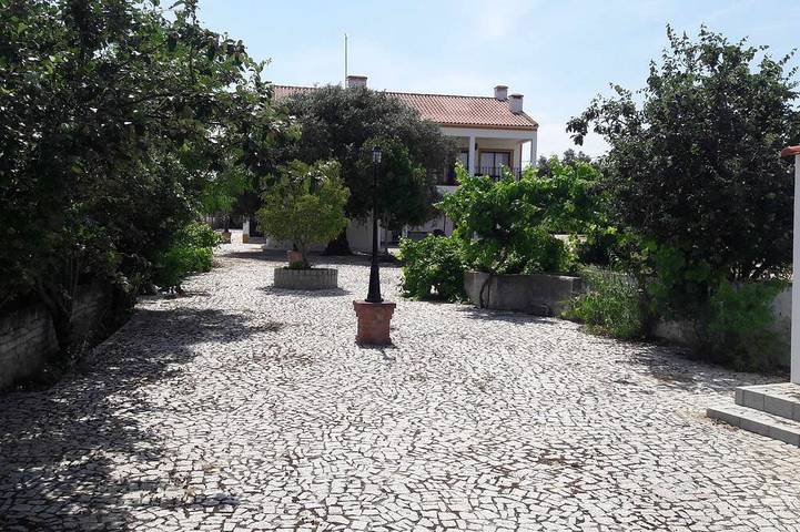 Appartement entier, Maison donnant sur la piscine, idéale pour les familles. in District de Évora