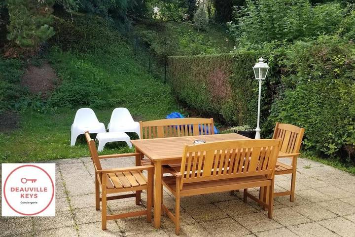 Villa pour 8 personnes, avec jardin, animaux acceptés à Deauville