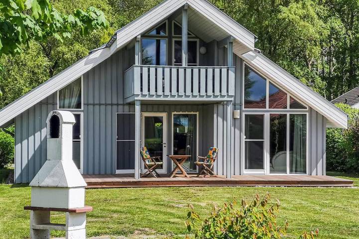 Holiday home for 6 people, with garden and balcony as well as sauna - 1