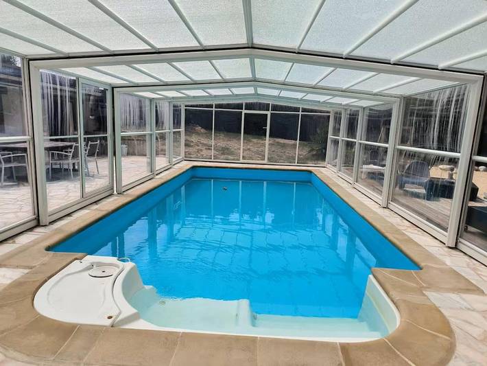 Maison de vacances pour 13 personnes, avec piscine ainsi que vue et jardin, animaux acceptés