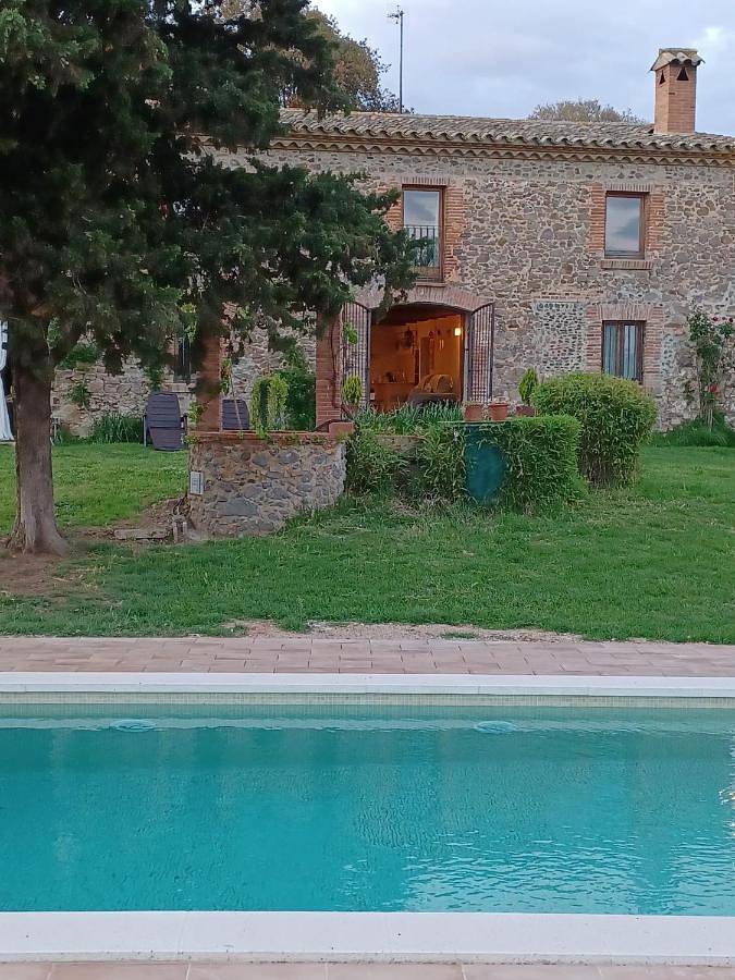 Casa de vacaciones para 6 personas, con piscina además de terraza y jardín, Se admiten mascotas - 1