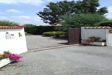 Gîte pour 2 personnes, avec jardin et terrasse à Lherm