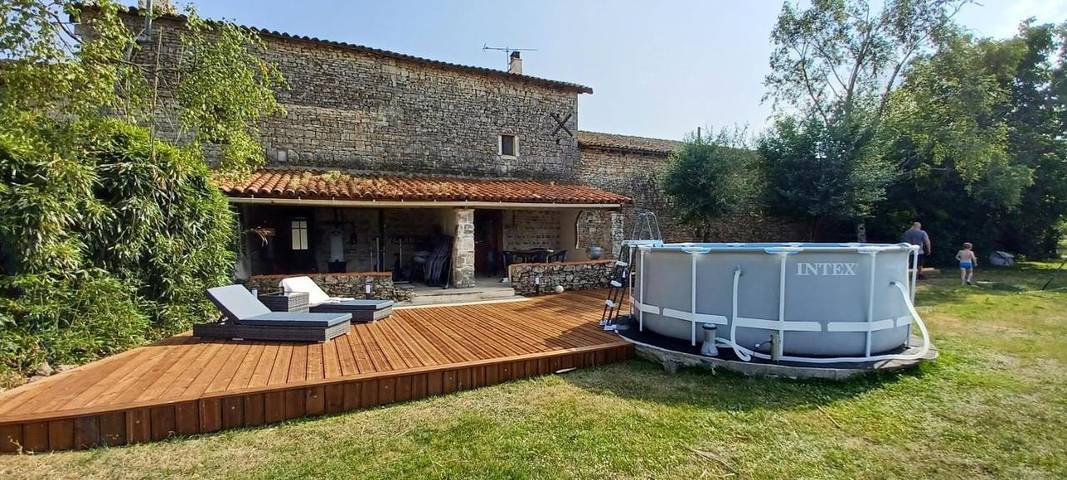 Maison de vacances pour 6 personnes, avec Terrasse ainsi que Jardin et Piscine