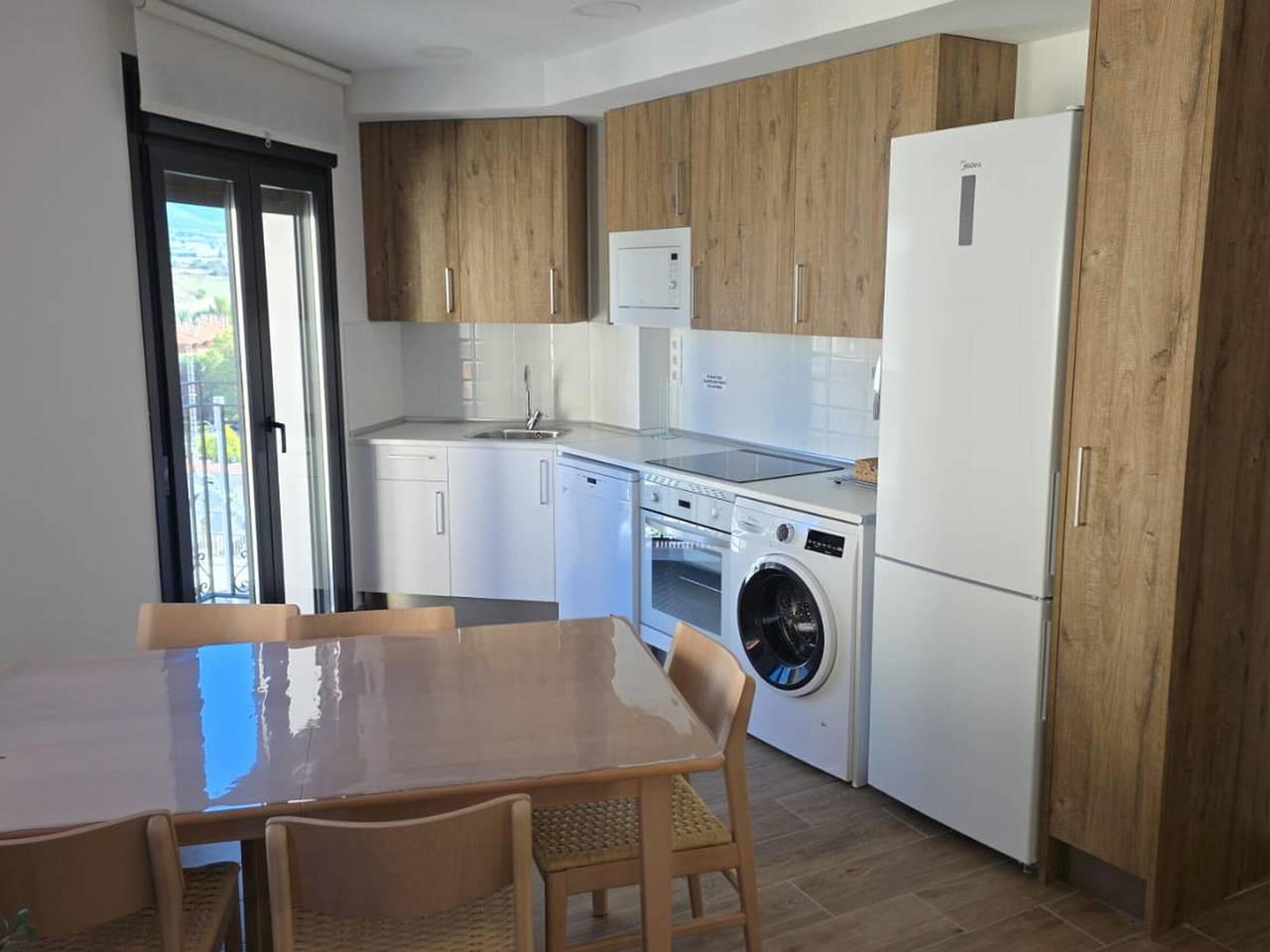 Apartamento entero, Dúplex Moderno en el Corazón de Jaca para 6 Pers. in Jaca, Pirineo Aragonés
