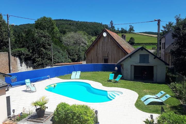 Location de vacances pour 10 personnes, avec Terrasse et Jardin dans Lucenay-l'Évêque