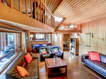 Gîte pour 12 personnes, avec terrasse, animaux acceptés dans Ardennes (Belgique)