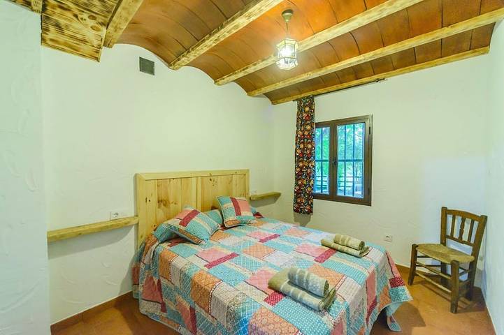 Gîte pour 17 personnes, avec jacuzzi et jardin, animaux acceptés à Carcabuey - 2