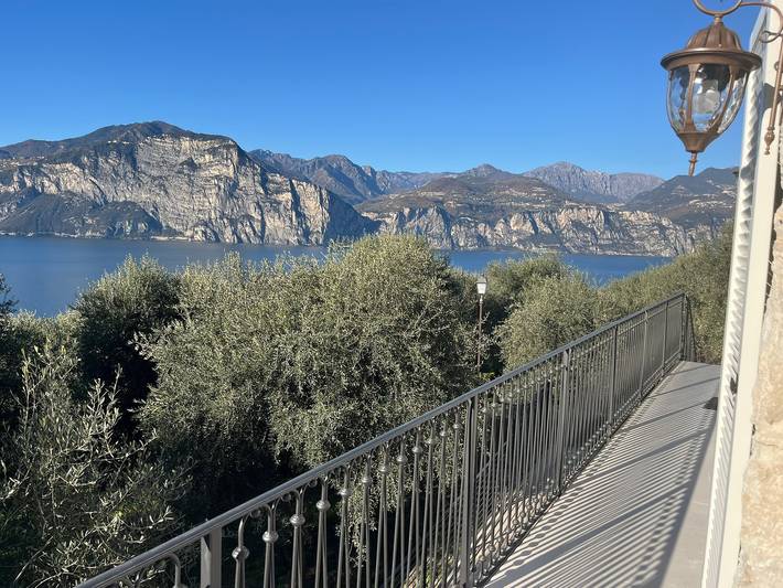 Ferienwohnung für 4 Personen, mit Balkon und Sauna sowie Seeblick in Brenzone - 3