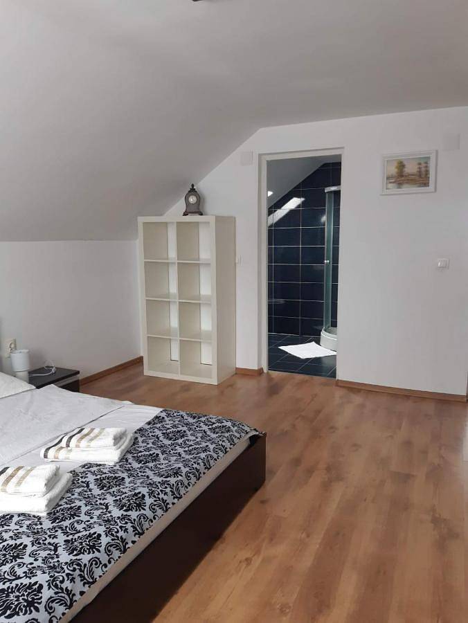 Location de vacances pour 10 personnes, avec vue et jardin dans Dorna-Arini - 2