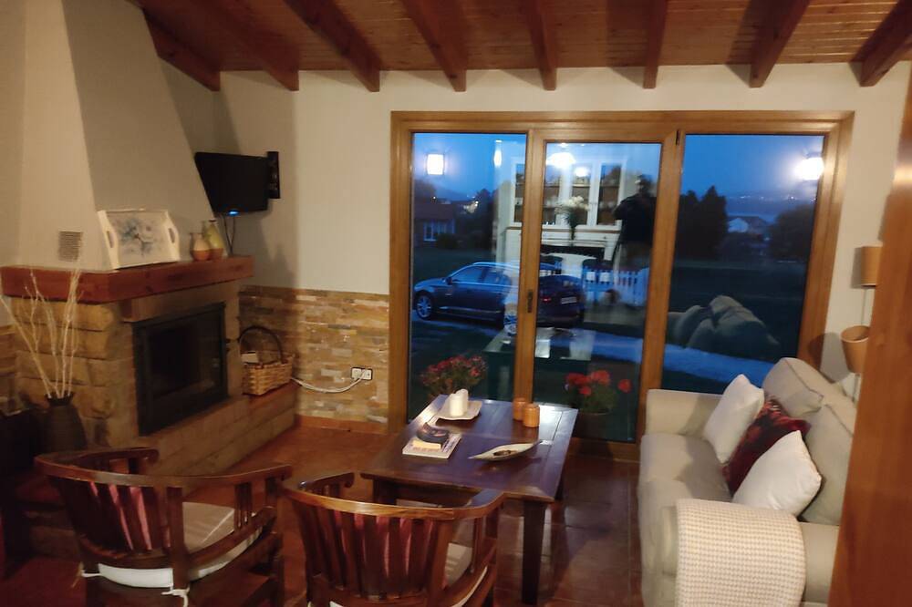 House for 4 people. (Cuncheiro Houses) in Cabana de Bergantiños, Costa da Morte