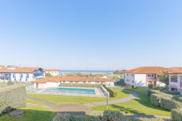 Gîte pour 4 personnes, avec piscine ainsi que balcon et bassin pour enfant dans Plage de l'Uhabia - 3
