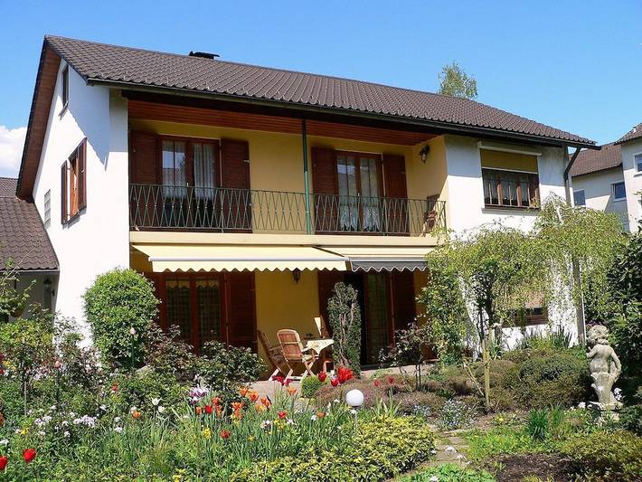Ferienhaus für 2 Personen, mit Balkon und Terrasse sowie Garten in Bodolz