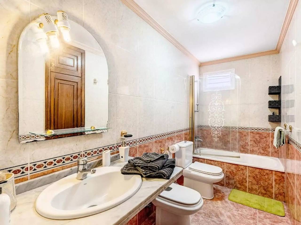 Ganze Wohnung, 5 Zimmer 4 Personen in Radazul Bajo, El Rosario