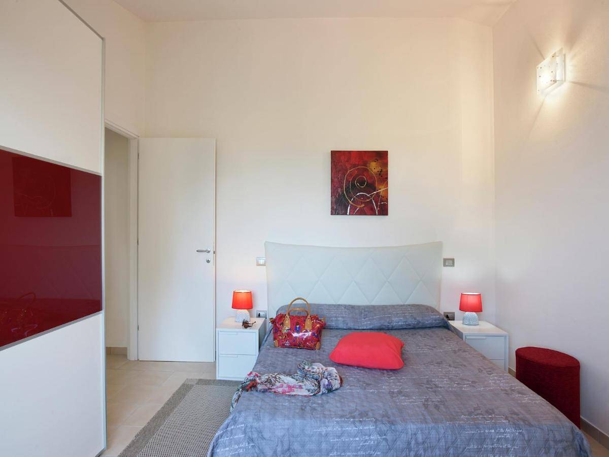 Spacious Villa with Pool in Tavullia, Pesaro-Urbino
