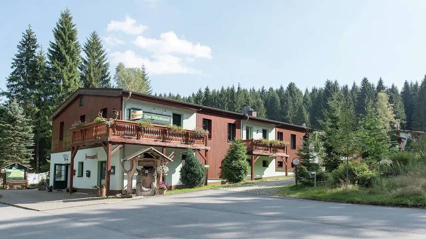 Ferienwohnung für 11 Personen, mit Sauna und Pool sowie Garten - 1