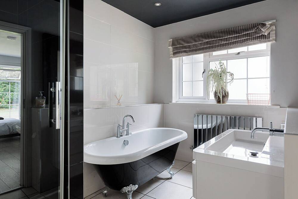 Luxury Villa in Knutsford With Heated Indoor Pool & Hot Tub in Allostock, Cheshire West and Chester