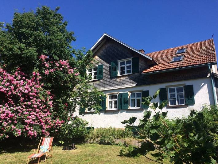 Ferienhaus für 6 Personen, mit Terrasse und Garten - 1
