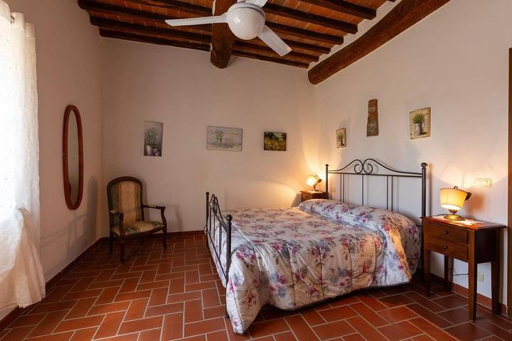 Gîte pour 2 personnes, avec jardin ainsi que piscine et vue, animaux acceptés à Buonconvento - 3