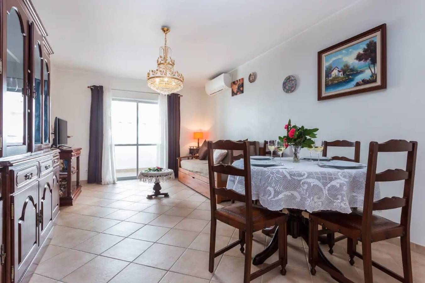 Geheel appartement, Appartement 'Férias Lagos' met balkon, Wifi en airconditioning in São Sebastião, São Gonçalo de Lagos