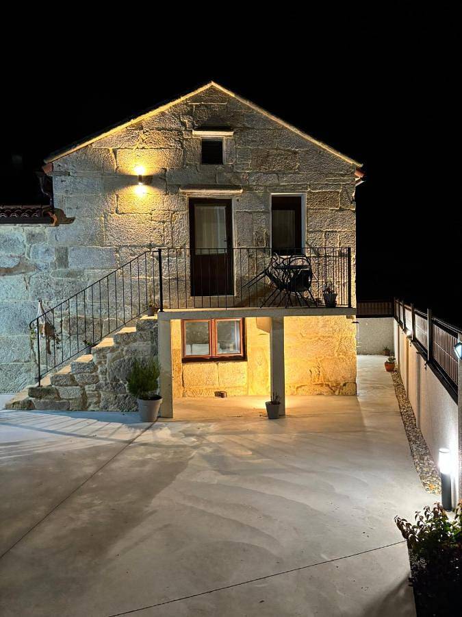 Location de vacances pour 4 personnes, avec vue ainsi que jardin et piscine à Pontevedra - 3