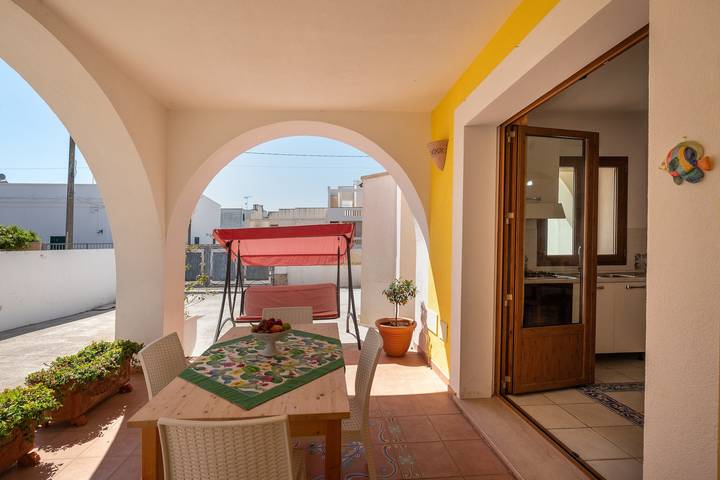 Casa de vacaciones 'Sacara - Piano Terra - La Plumeria' con terraza privada y aire acondicionado in Leuca, Castrignano del Capo