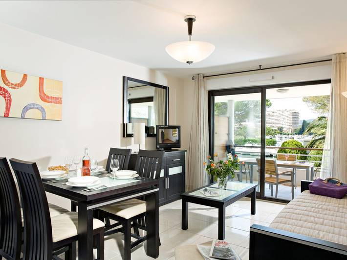 Gîte pour 4 personnes, avec terrasse et bassin pour enfant, animaux acceptés à Mandelieu-la-Napoule - 4