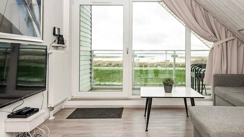 Ferienhaus mit meerblick für 7 Personen, mit Balkon und Terrasse sowie Sauna an der Kieler Bucht - 2