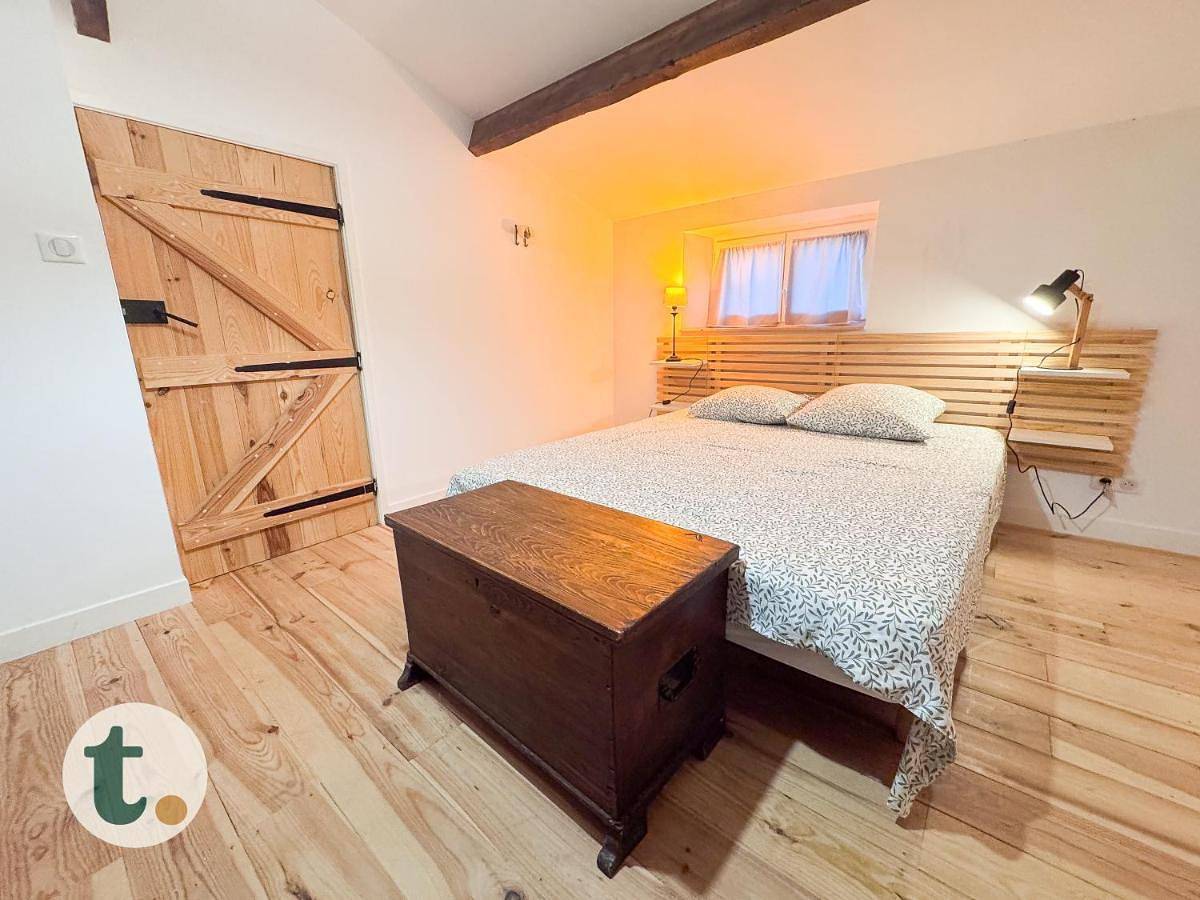 Two-Bedroom House in Les Epesses, Vallée de la Loire