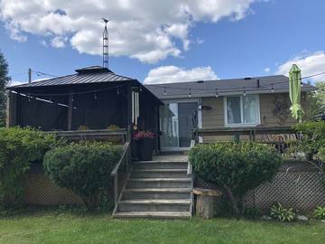 Cabin Rentals And Lodges for 6 Guests in Lake Ontario (Canada), Picture 2