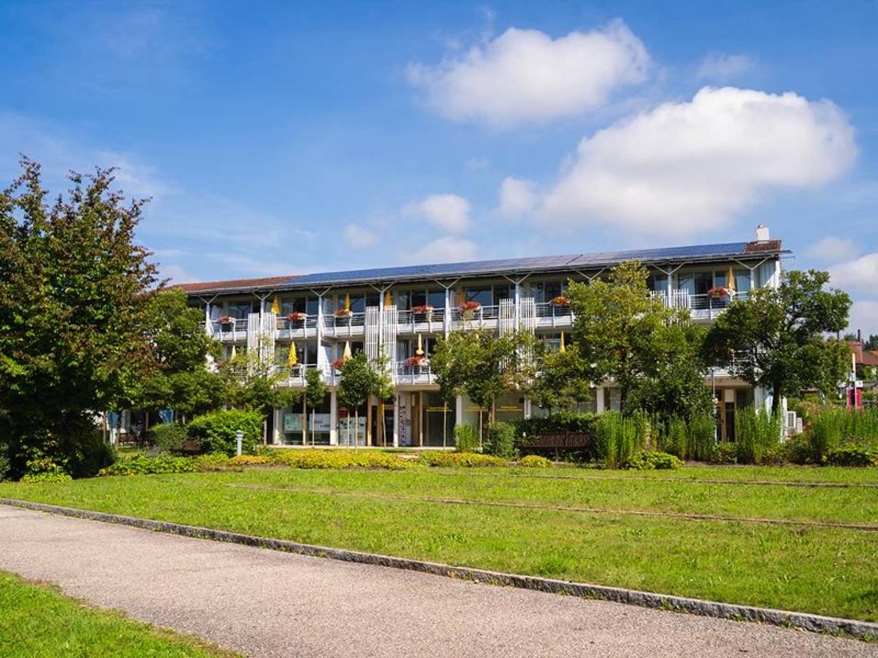 Apartamento inteiro, Apartamento de férias para 2 pessoas com varanda in Bad Birnbach, Bayerische Golf und Thermenland