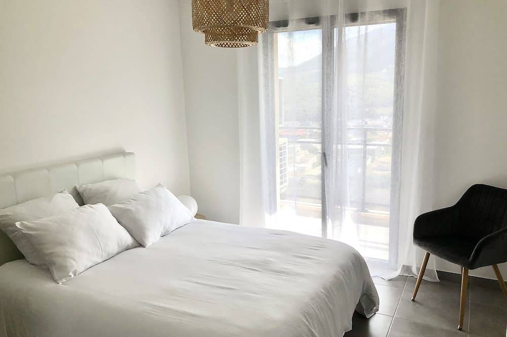 Appartement entier, T2 41 m² avec terrasse panoramique et parking privé in Corte, Parc naturel régional de Corse