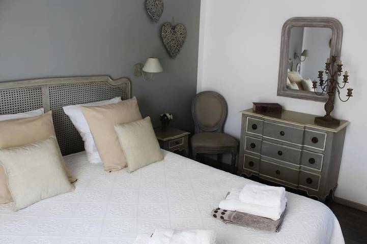 Appartement entier, Gite De Charme Proche Gordes Lourmarin Au Coeur Du Luberon in Mérindol, Parc naturel régional du Luberon