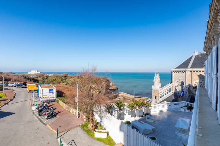 Gîte pour 6 personnes, avec balcon et vue dans Plage du Port-Vieux - 2
