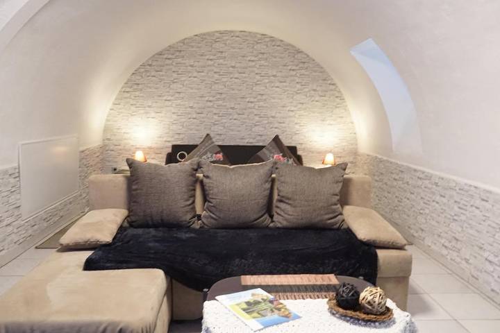 Ferienwohnung für 2 Personen, mit Terrasse und Garten in Hemsbach