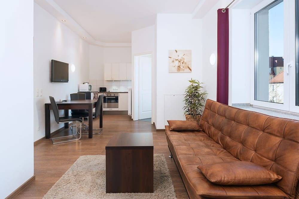 Ganze Wohnung, Geräumiges Apartment mit Küchenzeile in Schweinfurt, Fränkisches Weinland