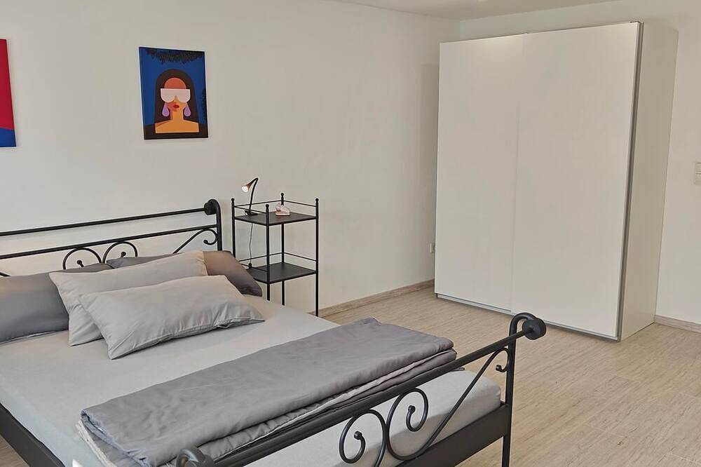 Ganze Wohnung, Ferienwohnung im Obergeschoss - Residenz Agnes in Beckingen, Saar-Nahe-Bergland