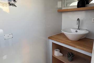 Hausboot für 4 Personen in Treptow - Köpenick, Berlin, Bild 2