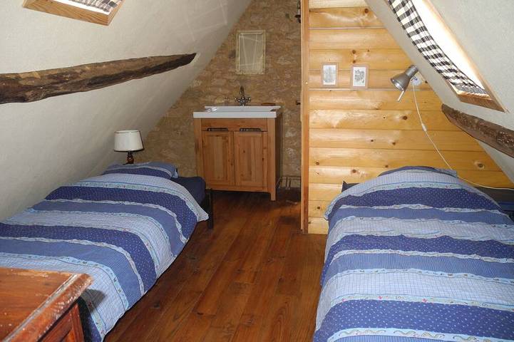 Location de vacances pour 6 personnes, avec jardin et terrasse à Groléjac - 4