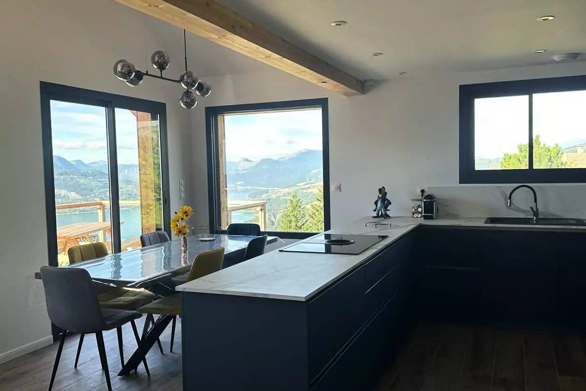 Maisons & Villas pour 8 Personnes in Puy-Sanières, Parc national des Écrins